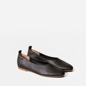 EVERLANE The Italian Leather Day Glove in Black Flats Slip On Size 10